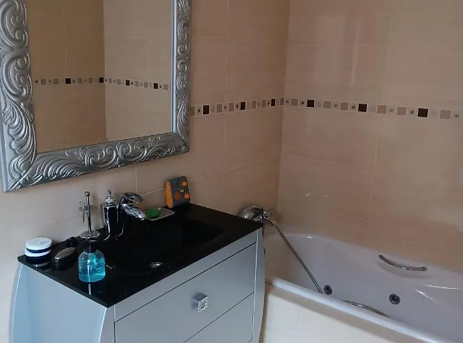 Karmelo Junto Al Metro Апартаменты *